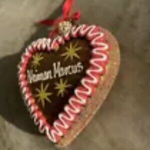 NEIMAN MARCUS Christmas Collectible 2010 GLASS ORNAMENT Tree Decoration